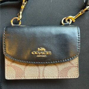Coach mini envelope wallet crossbody